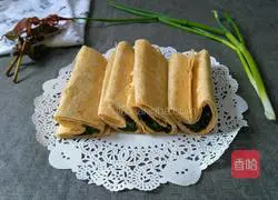 Illustration of how to make pancake rolls with Chinese toon sprouts 6