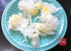 Illustration of how to make purple sweet potato and white fungus porridge 2