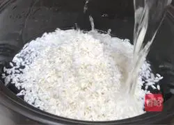 Illustration of how to make pea minced meat porridge 1