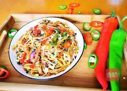 Illustration of how to make spicy fried rice noodles 9