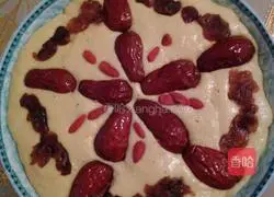 Illustration of how to make pumpkin and red date hair cake 3