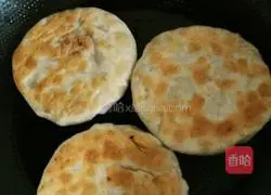 Pork and Cabbage Pie Recipe Illustration 16