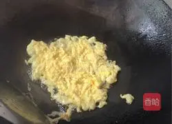 Illustration of how to make egg rice noodles 3