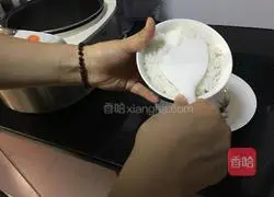 Illustration of how to make fragrant beef (steak) rice bowl 9