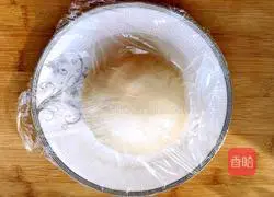 Illustration of how to make leek and egg box 2