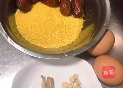 Illustration of how to make Angelica, Astragalus and Millet Porridge (blood-tonifying and qi-tonifying medicinal diet) 1