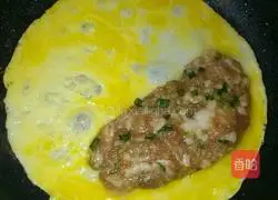 Illustration of making meat filling box 3