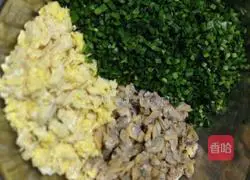 Illustration of how to make leek boxes 6