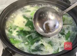 Illustration of how to make green vegetables, shrimp skin and millet porridge 9