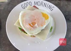 Illustration of how to make bacon burger 9