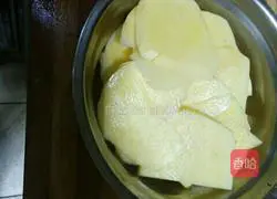 Potato Chips, Burger Steak and Garden Salad Recipe Illustration 3