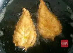 Illustration of how to make willow leaf box 29