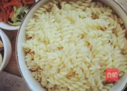 Illustration of how to make tomato pasta 4