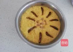 Illustration of how to make cornmeal cakes 5