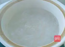 Illustration of how to make cross-bridge rice noodles 4