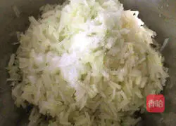 Illustration of how to make pot stickers 2