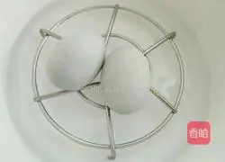 Illustration of how to make dried shrimp and egg casserole porridge 3