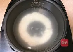 Illustration of how to make mushroom and scallop porridge 8