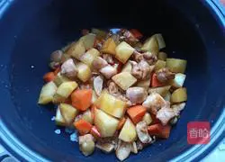 Illustration of how to make chicken legs and potatoes stewed rice 11