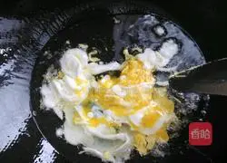 Illustration of how to make vegetarian fried rice noodles 2