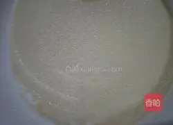 Illustration of how to make two-color hair cake 3