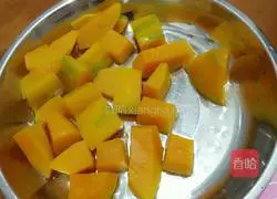 Illustration of how to make pumpkin hair cake 1