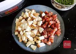 Illustration of how to make braised rice with king oyster mushroom and sausage 6