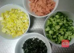 Illustration of how to make handmade rice balls 3