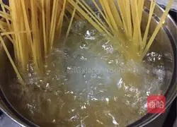 Illustration of how to make tomato pasta 1