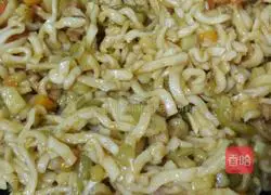 Stewed Beans, Three Dice Noodles Illustration of how to do it 13