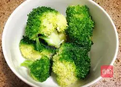 Cooked Pork Ribs Illustration of how to make claypot rice 3