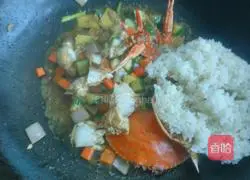 Illustration of how to make crab risotto 9