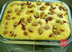 Illustration of making red date and egg cake 9