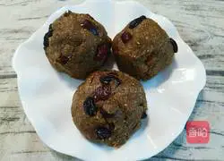 Illustration of how to make Wo Wo Tou 7