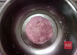 Illustration of how to make purple sweet potato cake 4