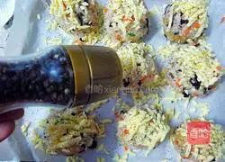 Illustration of making glutinous rice balls 10