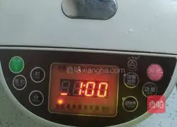 Illustration of how to make three-color quinoa and purple sweet potato porridge 6