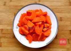 Illustration of how to make butterfly flower roll 2