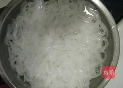 Cantonese style rice noodles recipe 4
