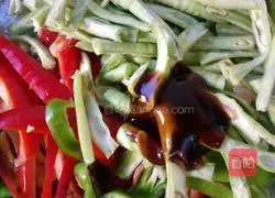 Illustration of braised noodles 4