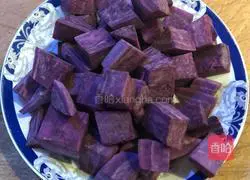 Recipe for Tremella, Purple Sweet Potato and Apple Porridge 3