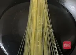 Fried rice Illustration of thread making 2