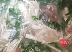 Illustration of how to make fish head and beef porridge 5