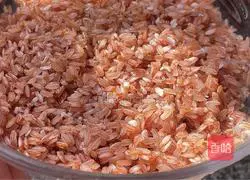 Seaweed red rice balls Illustration of how to do it 2