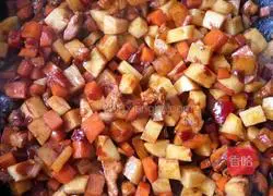 Illustration of the simple version of rice cooker stew 13