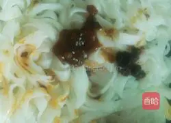 Illustration of how to make fried rice noodles 8
