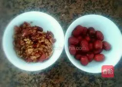 Illustration of how to make red date cakes 2