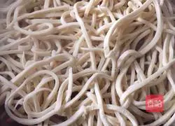 Illustration of braised noodles 5