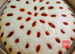 Illustration of how to make wolfberry corn cake 7