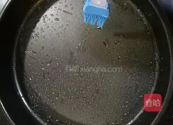 Illustration of how to make Lunjiao cake 12